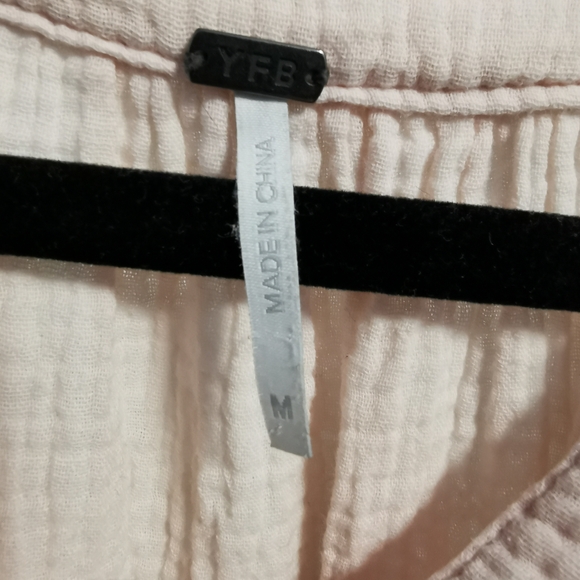 Women's Pink Button-Front Top - Picture 2 of 5